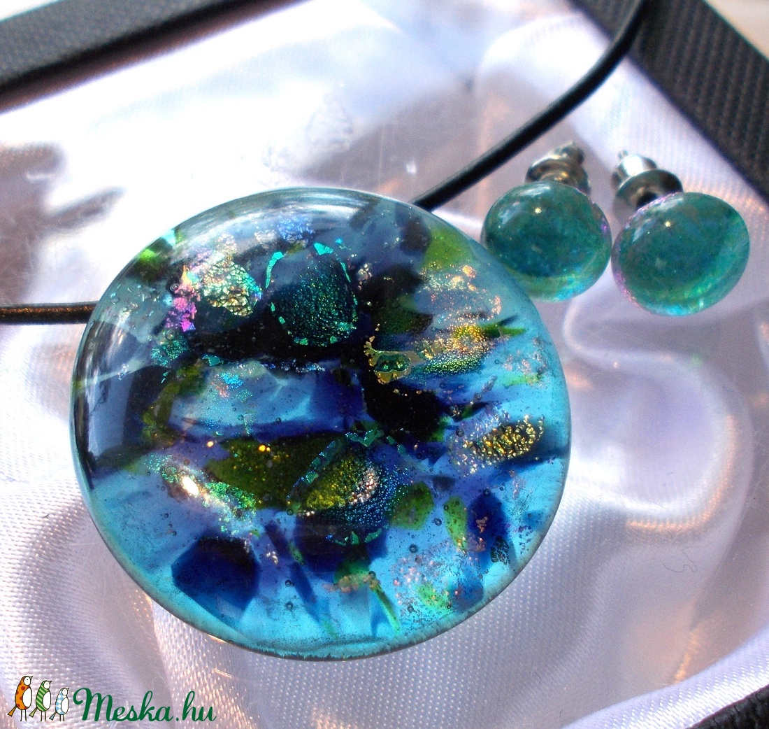 Tenger kincsei dichroic ékszerszett, ajándék mikulás csomagban. - - Meska.hu Tenger kincsei dichroic ékszerszett, ajándék mikulás csomagban. - - Meska.hu
