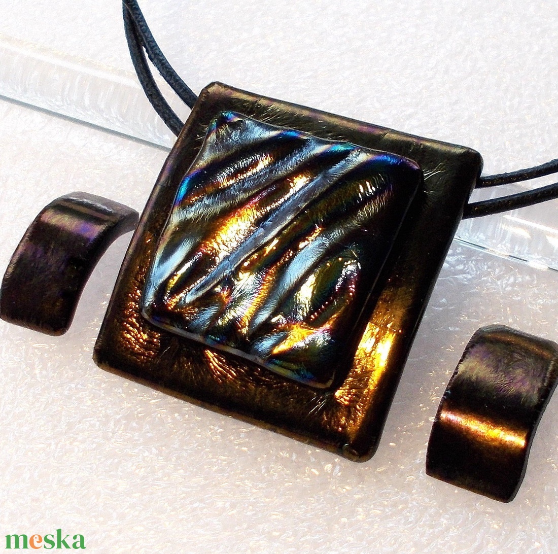 Metál szivárvány dichroic ékszerszett, ajándék névnapra, születésnapra. - ékszer - ékszerszett - Meska.hu Metál szivárvány dichroic ékszerszett, ajándék névnapra, születésnapra. - ékszer - ékszerszett - Meska.hu