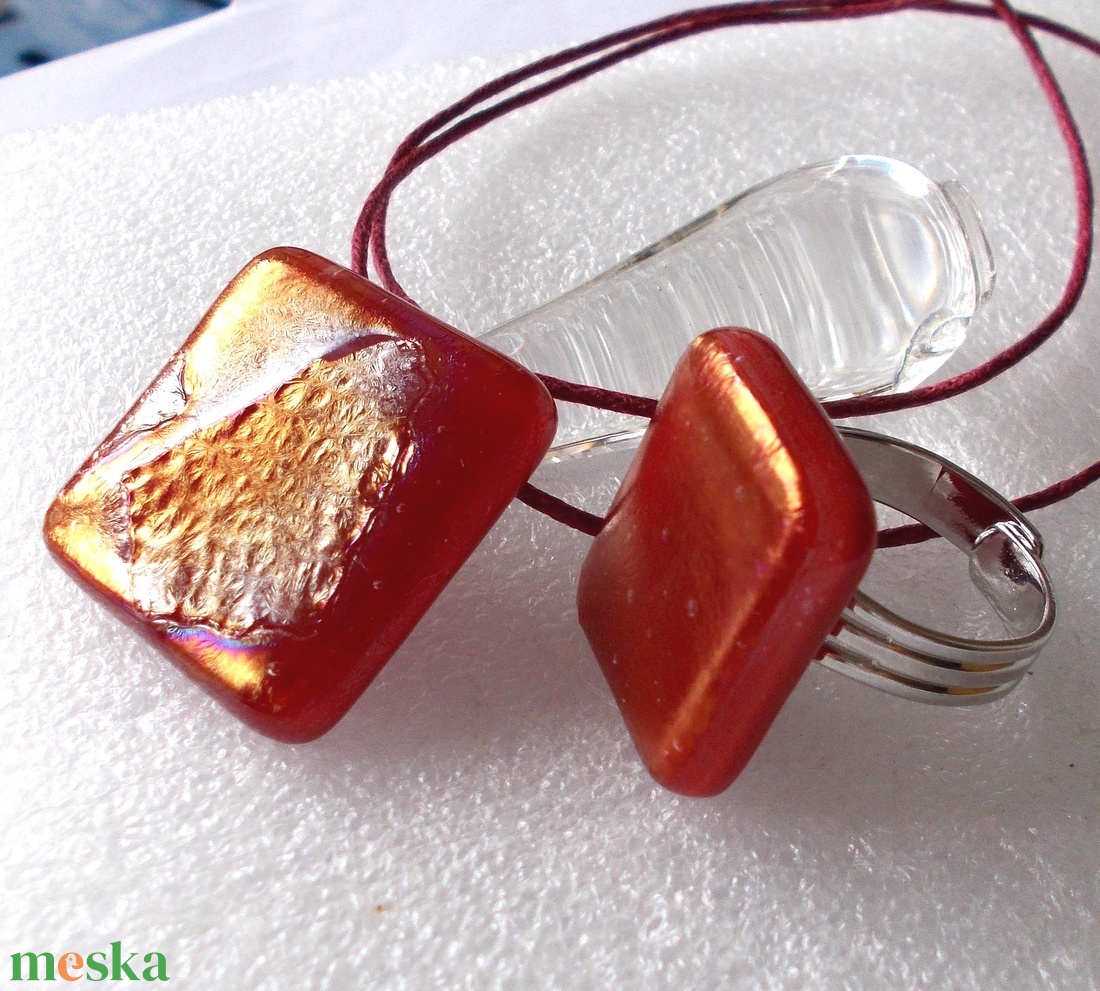 Bronzos piros csillogás üvegékszer gyűrű, ajándék karácsonyra. - ékszer - gyűrű - statement gyűrű - Meska.hu