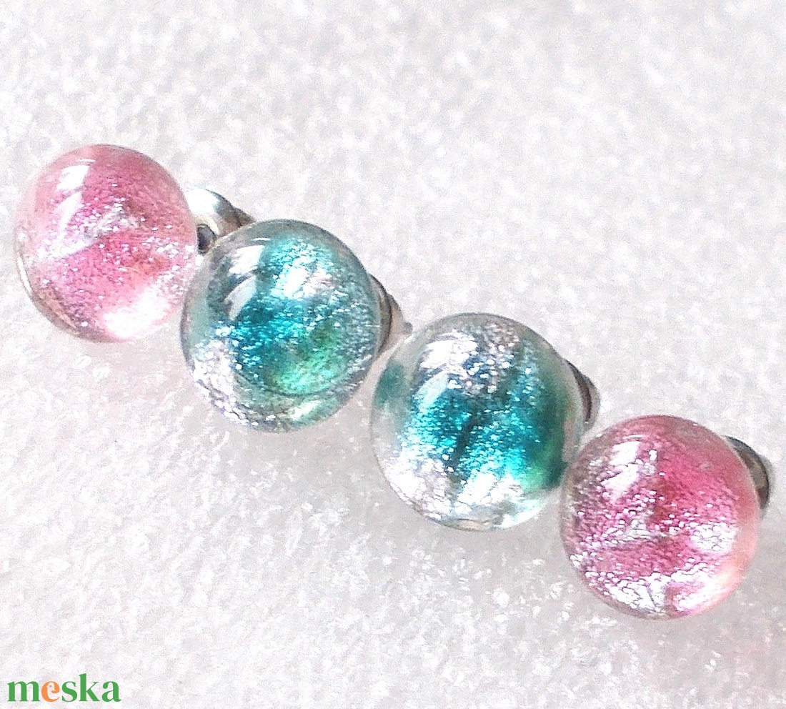 NEMESACÉL!  Dichroic fülbevaló páros, ajándék  névnapra, születésnapra. - ékszer - fülbevaló - pötty fülbevaló - Meska.hu