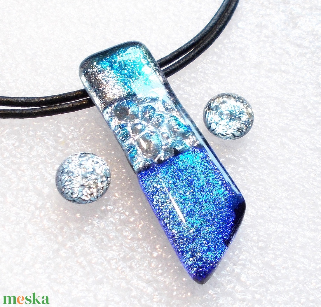 Dichroic fények ékszerszett pedagógusoknak. - ékszer - ékszerszett - Meska.hu Dichroic fények ékszerszett pedagógusoknak. - ékszer - ékszerszett - Meska.hu