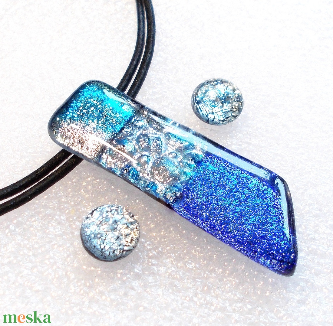 Dichroic fények ékszerszett pedagógusoknak. - ékszer - ékszerszett - Meska.hu Dichroic fények ékszerszett pedagógusoknak. - ékszer - ékszerszett - Meska.hu
