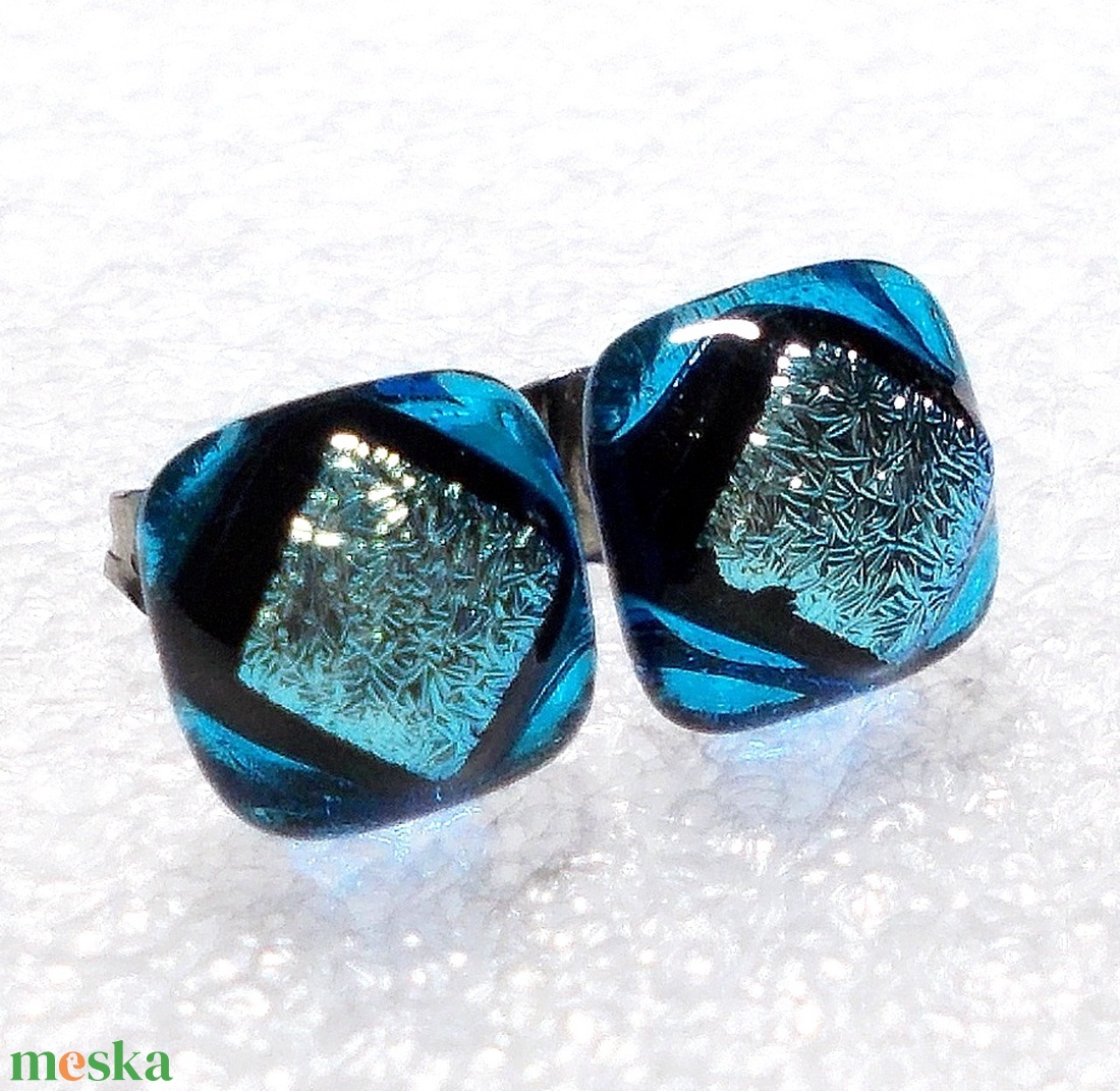 Univerzum dichroic fülbevaló, ajándék névnapra, születésnapra. - ékszer - fülbevaló - pötty fülbevaló - Meska.hu Univerzum dichroic fülbevaló, ajándék névnapra, születésnapra. - ékszer - fülbevaló - pötty fülbevaló - Meska.hu