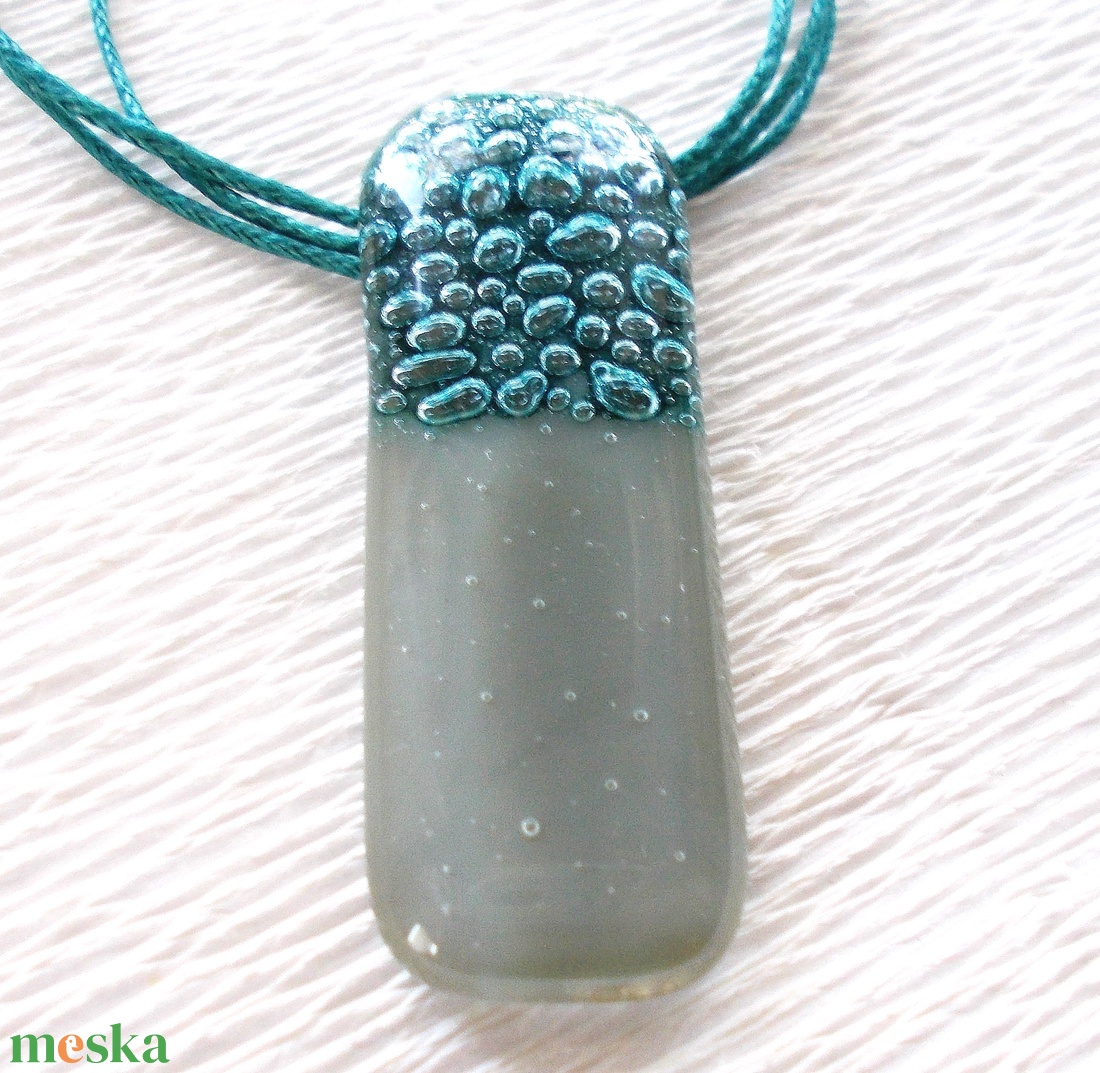 Gyöngybuborékos szürke ékszerszett, névnapra, születésnapra, nőnapra. - ékszer - ékszerszett - Meska.hu