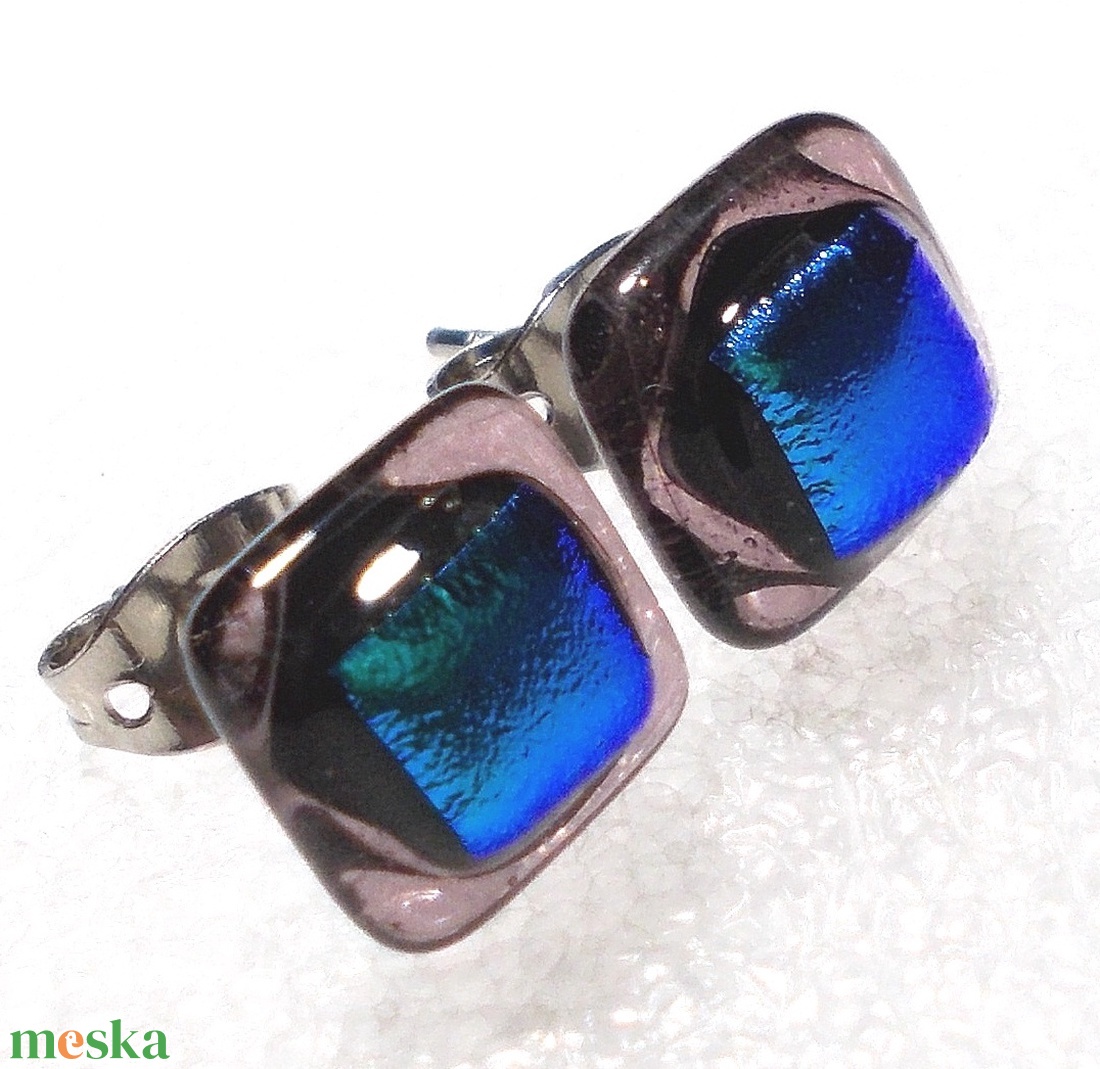 ORVOSI FÉM! Univerzum dichroic fülbevaló, ajándék névnapra, születésnapra. - ékszer - fülbevaló - pötty fülbevaló - Meska.hu ORVOSI FÉM! Univerzum dichroic fülbevaló, ajándék névnapra, születésnapra. - ékszer - fülbevaló - pötty fülbevaló - Meska.hu