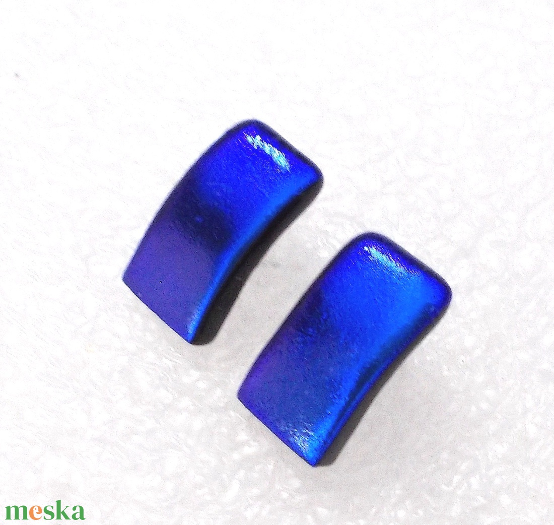 NEMESACÉL! Kék dichroic trendi stiftes fülbevaló, ajándék névnapra, születésnapra. - ékszer - fülbevaló - pötty fülbevaló - Meska.hu NEMESACÉL! Kék dichroic trendi stiftes fülbevaló, ajándék névnapra, születésnapra. - ékszer - fülbevaló - pötty fülbevaló - Meska.hu