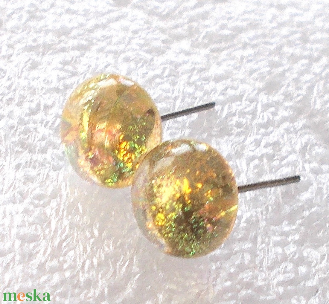 ORVOSI FÉM! Tearózsa szivárvány  stiftes  fülbevaló, ajándék  névnapra, születésnapra. - ékszer - fülbevaló - pötty fülbevaló - Meska.hu