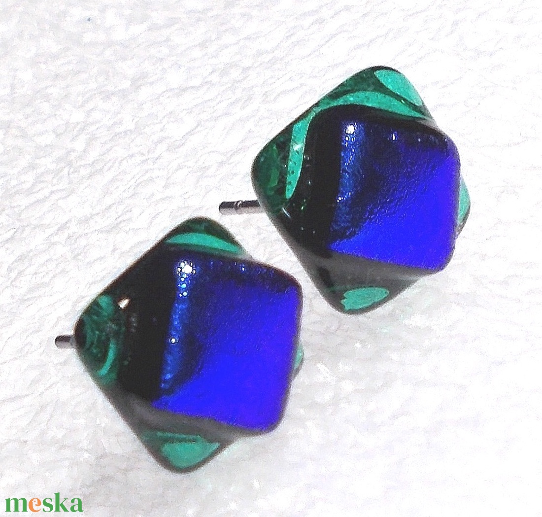 Orvosi fém! Ezüst zsorzsett  üveg fülbevaló  , ajándék  névnapra, születésnapra. - ékszer - fülbevaló - pötty fülbevaló - Meska.hu