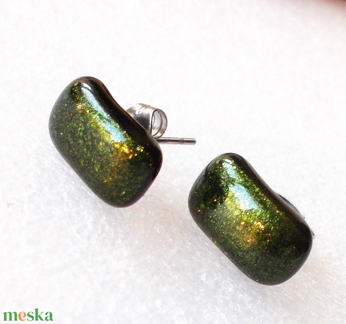 Orvosi fém! Aventurin trendi stiftes  fülbevaló, ajándék  névnapra, születésnapra. - ékszer - fülbevaló - pötty fülbevaló - Meska.hu