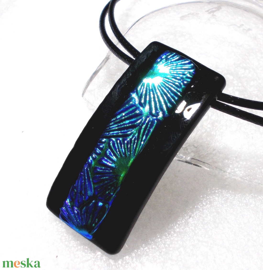 Kék- zöld csillagok, dichroic nyaklánc. - ékszer - ékszerszett - Meska.hu Kék- zöld csillagok, dichroic nyaklánc. - ékszer - ékszerszett - Meska.hu