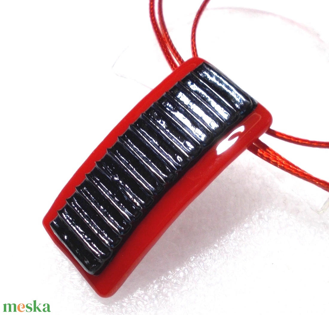 Bronzos-piros nyaklánc ajándék fülbevalóval.  - ékszer - nyaklánc - medálos nyaklánc - Meska.hu