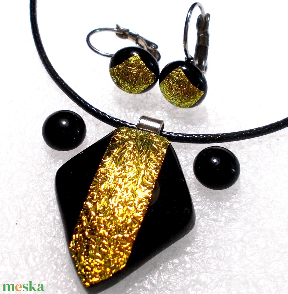 Fekete-arany ékszerszett, ajándék  ballagásra, névnapra, születésnapra. - ékszer - ékszerszett - Meska.hu