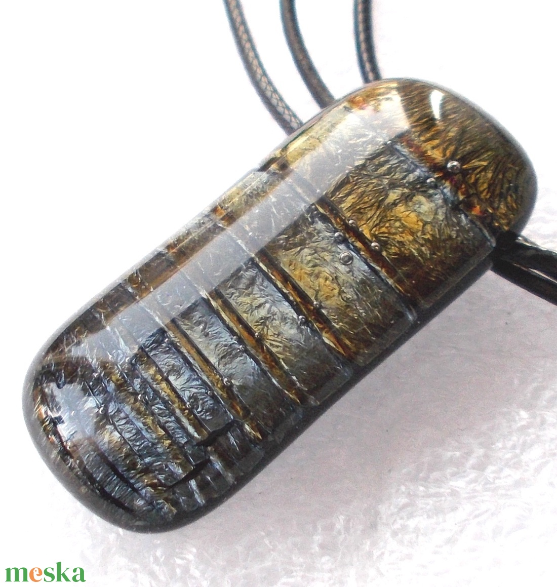 Metál bronzos-arany dichroic medál, ajándék névnapra, születésnapra. - ékszer - nyaklánc - medálos nyaklánc - Meska.hu