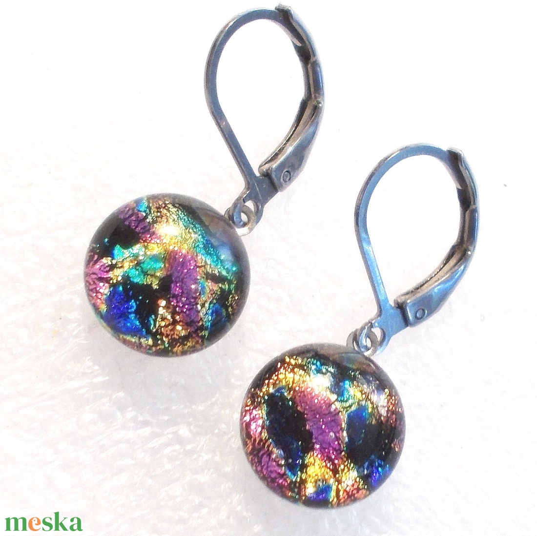 NEMESACÉL! Szivárvány mozaikos dichroic fülbevaló, ajándék nőknek névnapra, születésnapra. - ékszer - fülbevaló - lógó fülbevaló - Meska.hu NEMESACÉL! Szivárvány mozaikos dichroic fülbevaló, ajándék nőknek névnapra, születésnapra. - ékszer - fülbevaló - lógó fülbevaló - Meska.hu
