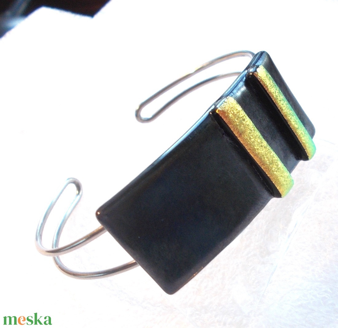 NEMESACÉL! Szürke-arany karkötő. - ékszer - karkötő - karkötő medállal - Meska.hu