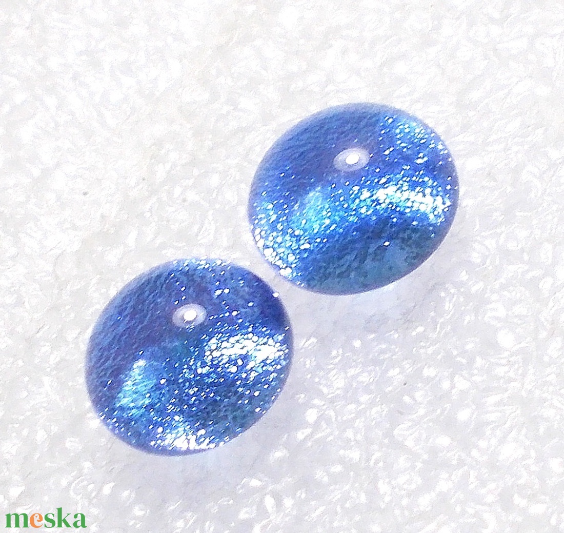 Ezüstös levendula, dichroic  fülbevaló, ajándék névnapra, születésnapra. - ékszer - fülbevaló - lógó fülbevaló - Meska.hu