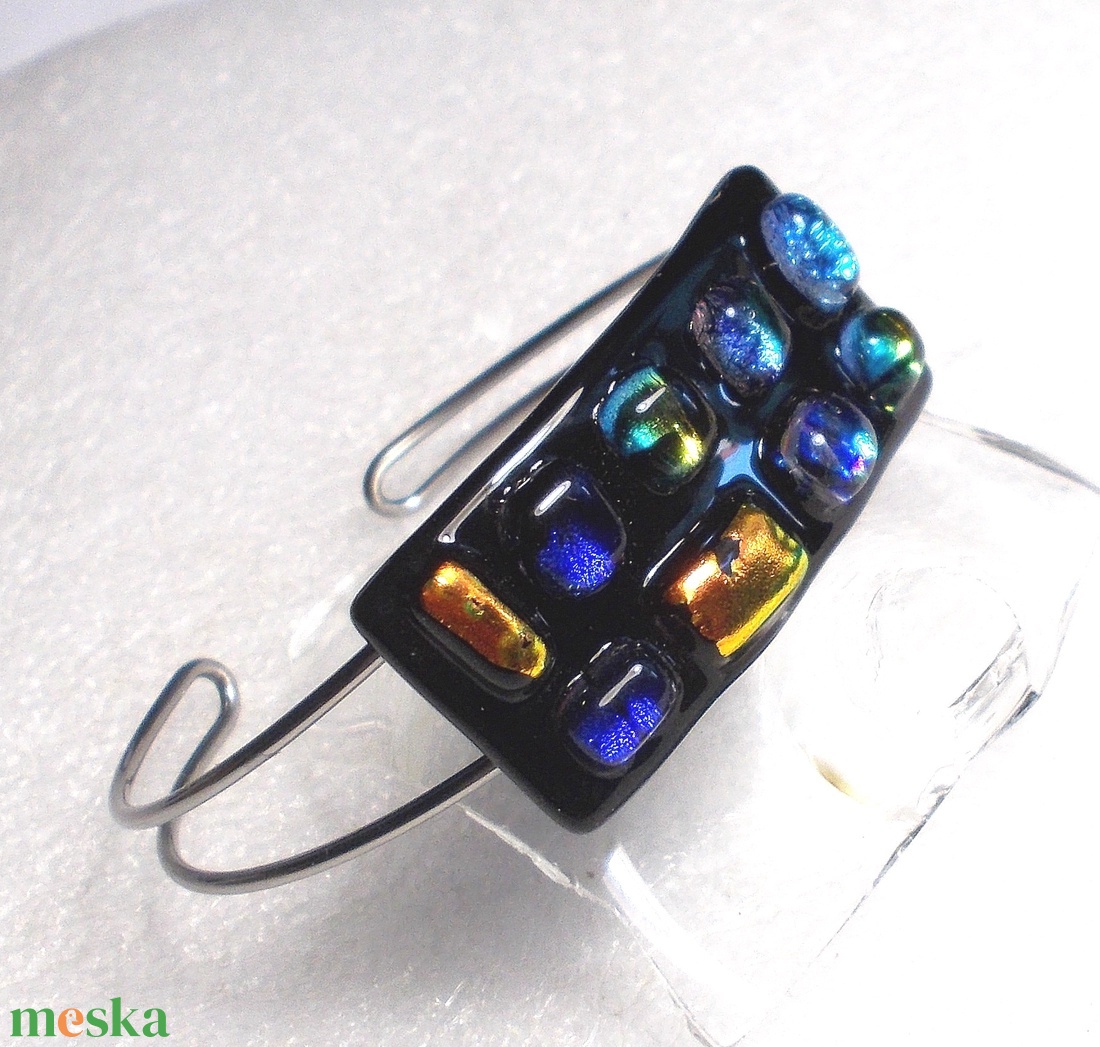 NEMESACÉL! Dichroic fények karkötő, ajándék lányoknak szalagavatóra, ballagásra, születésnapra, névnapra. - ékszer - karkötő - karkötő medállal - Meska.hu NEMESACÉL! Dichroic fények karkötő, ajándék lányoknak szalagavatóra, ballagásra, születésnapra, névnapra. - ékszer - karkötő - karkötő medállal - Meska.hu
