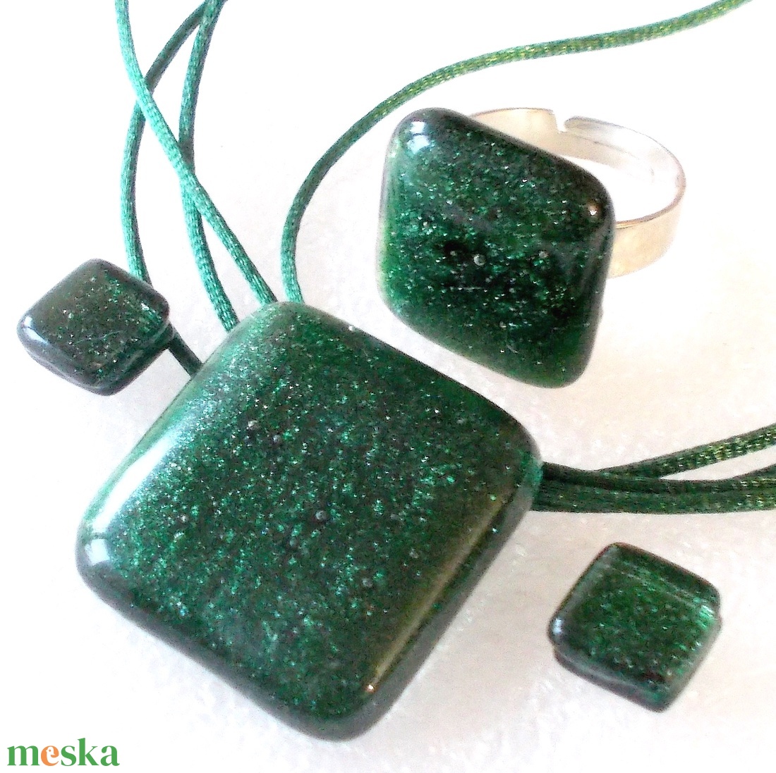 AKCIÓ! Fenyő színű aventurin ékszerszett karácsonyra. - ékszer - ékszerszett - Meska.hu