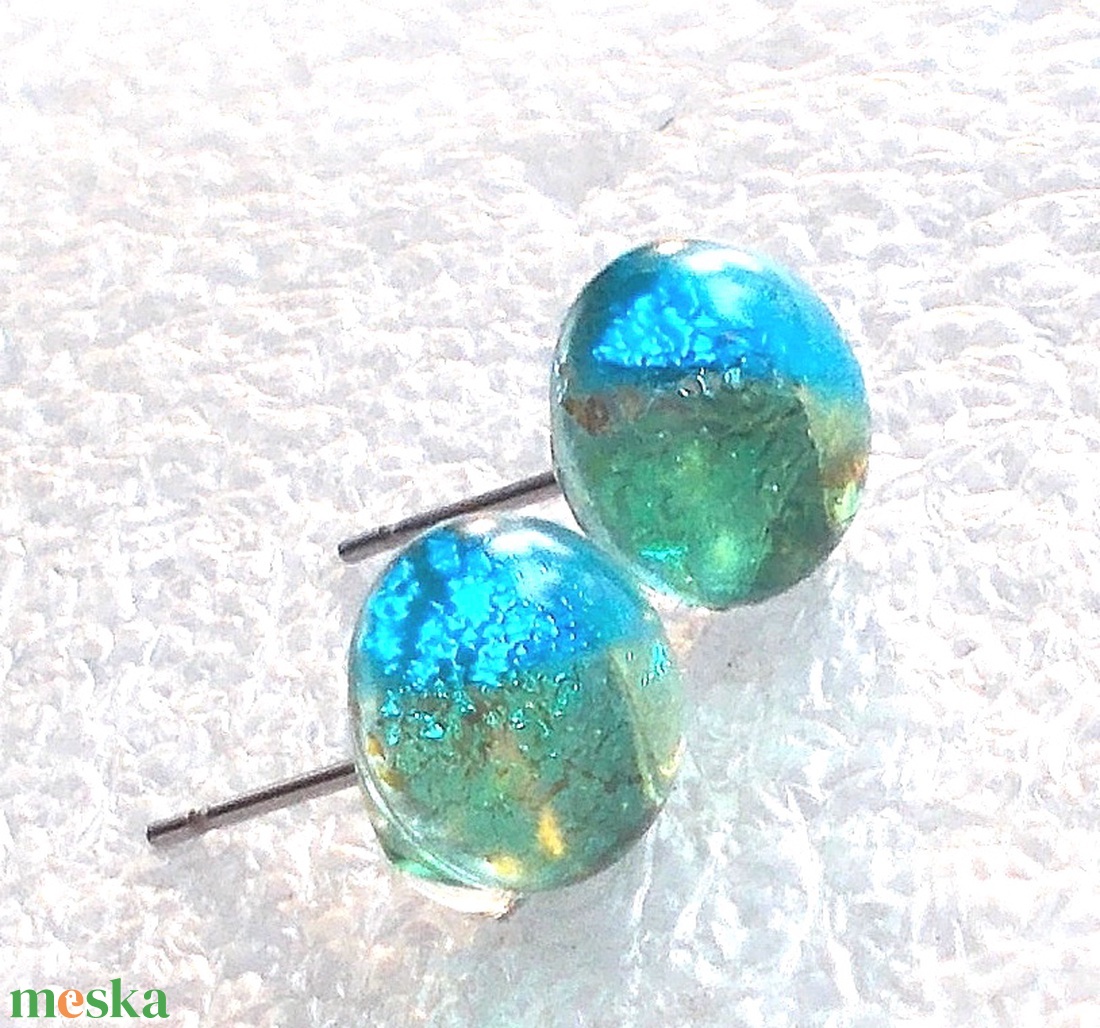 NEMESACÉL! Égi tünemény stiftes üveg fülbevaló  , ajándék  névnapra, születésnapra. - ékszer - fülbevaló - pötty fülbevaló - Meska.hu