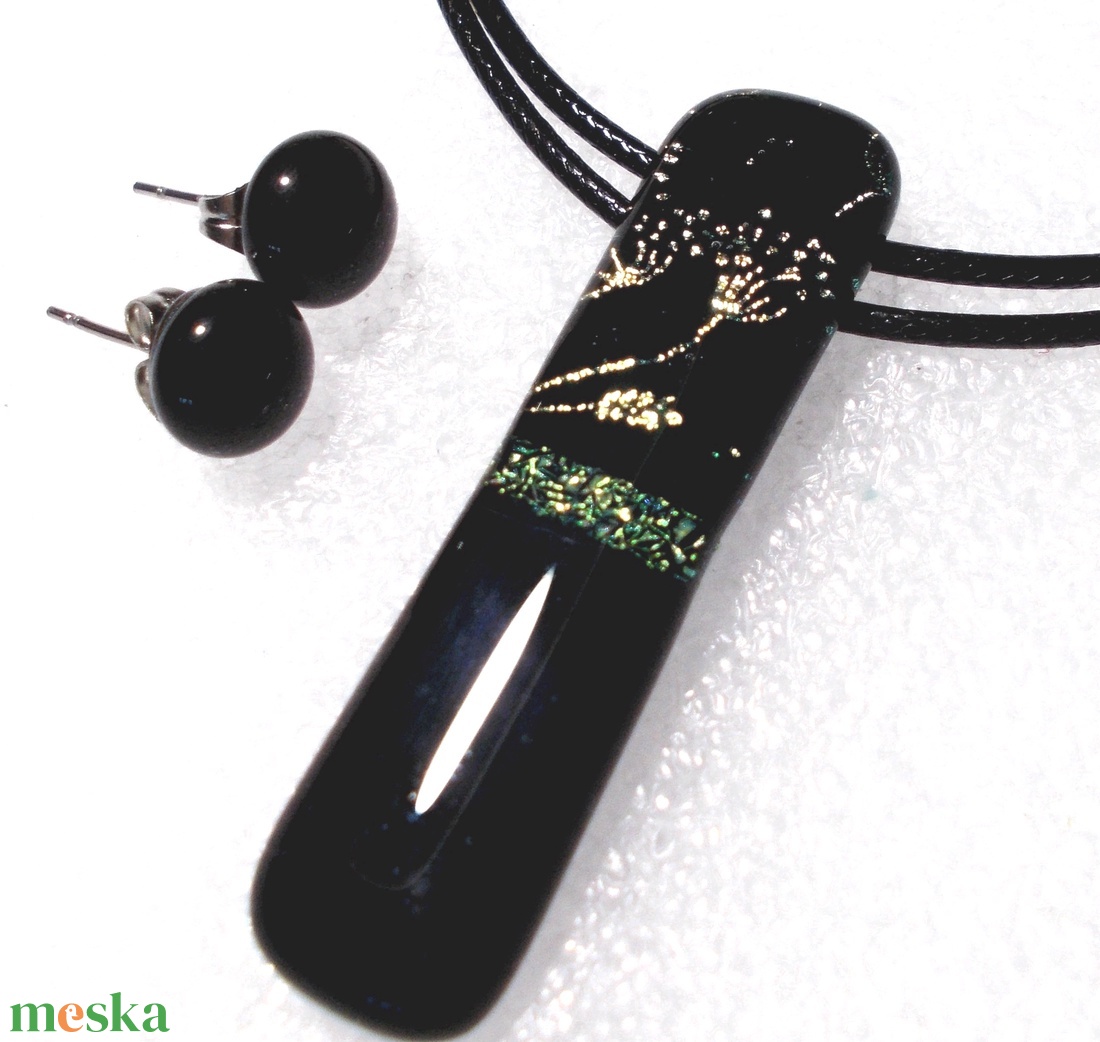 Csillogó selyemkóró medál és fülbevaló, ajándék nőknek névnapra, születésnapra. - ékszer - ékszerszett - Meska.hu