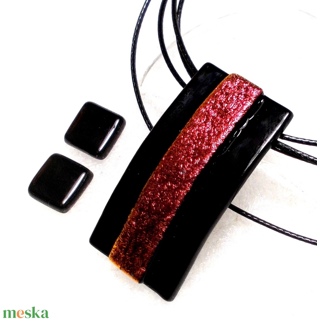 Fekete cseresznye dichroic nyaklánc, ajándék Valentin napra, névnapra, születésnapra. - ékszer - ékszerszett - Meska.hu Fekete cseresznye dichroic nyaklánc, ajándék Valentin napra, névnapra, születésnapra. - ékszer - ékszerszett - Meska.hu