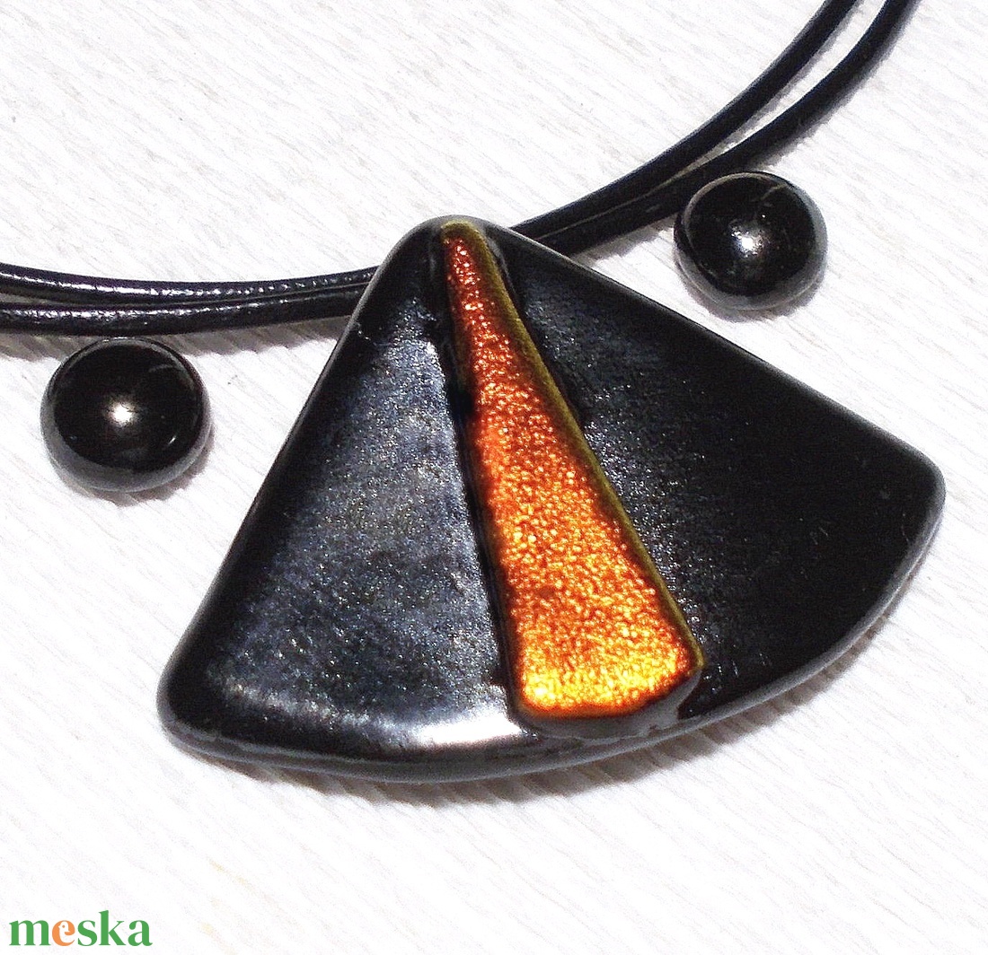 Metál-vörös, dichroic  medál, ajándék névnapra, születésnapra. - ékszer - ékszerszett - Meska.hu