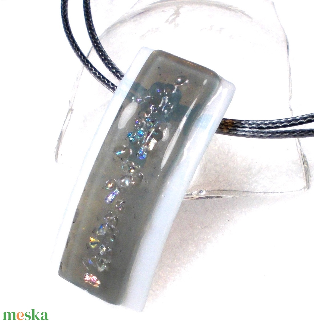 Szivárvány szürke felhőben nyaklánc, ajándék napra, névnapra születésnapra. - ékszer - nyaklánc - medálos nyaklánc - Meska.hu