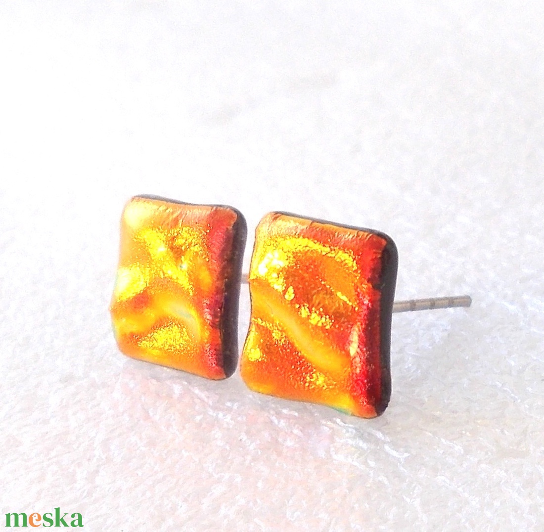 NEMESACÉL! Vörös-arany hullámzó ragyogás dichroic pici pötty fülbevaló. - ékszer - fülbevaló - lógó fülbevaló - Meska.hu