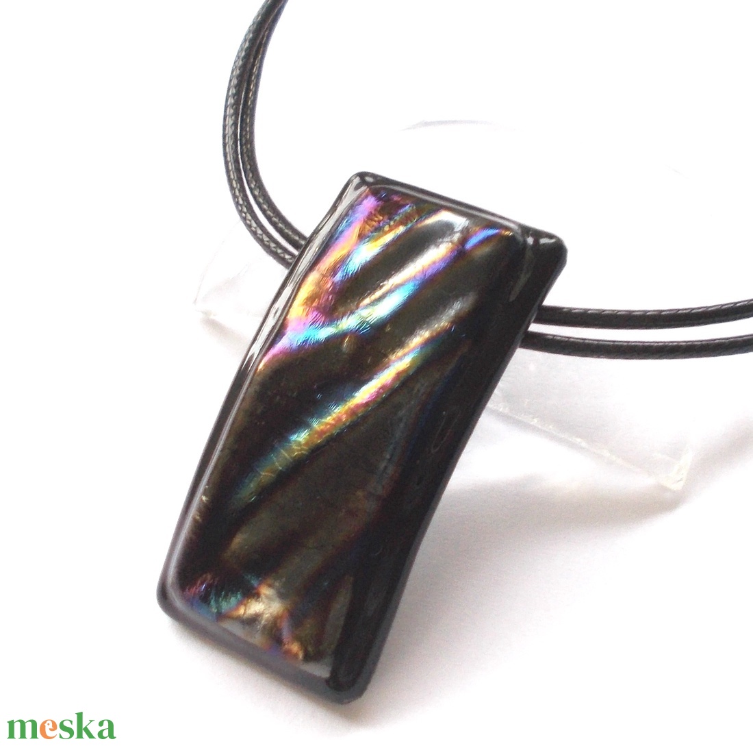 Metál szivárvány nyaklánc ajándék névnapra születésnapra. - ékszer - karkötő - karkötő medállal - Meska.hu