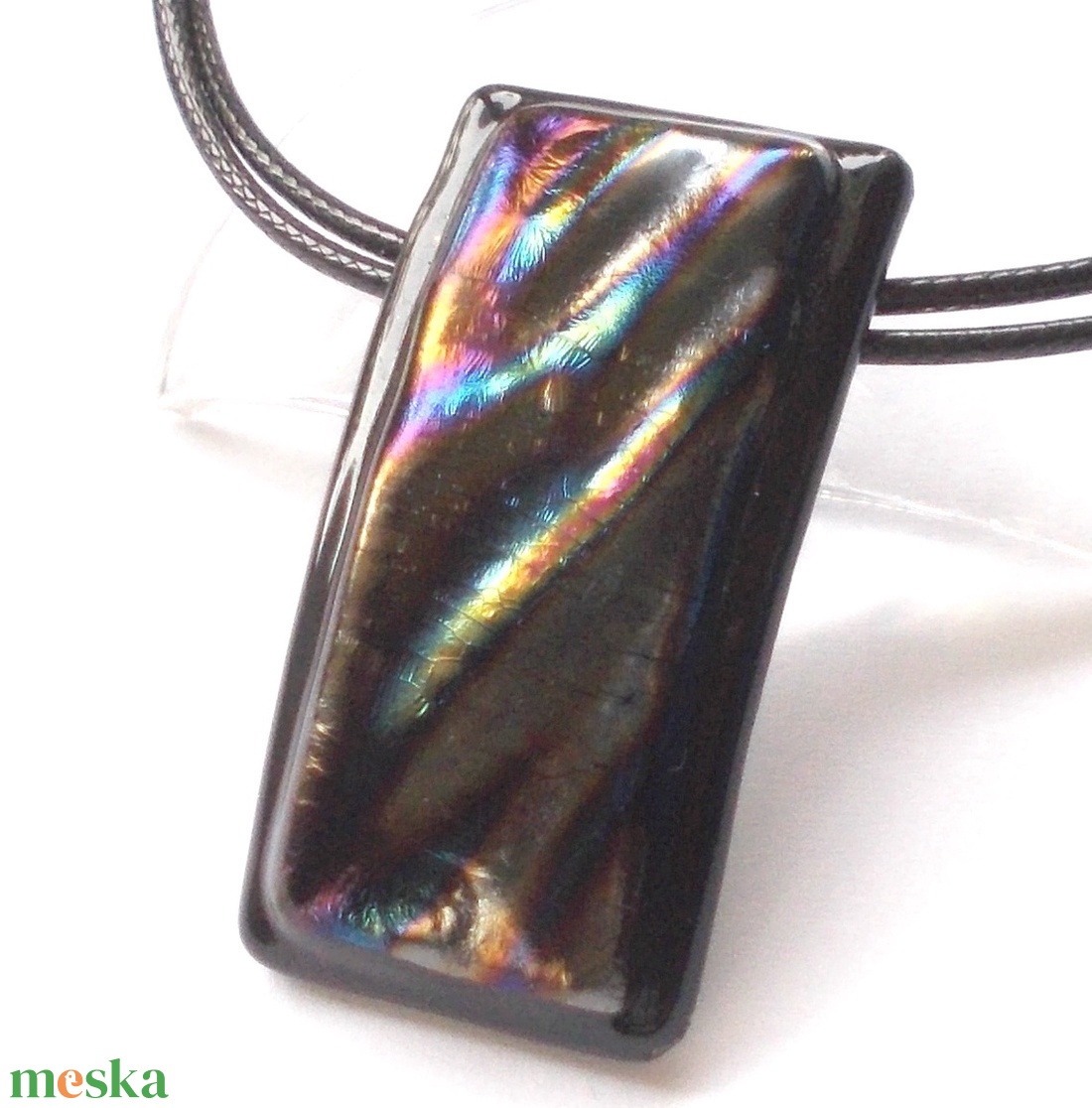 Metál szivárvány nyaklánc ajándék névnapra születésnapra. - ékszer - karkötő - karkötő medállal - Meska.hu