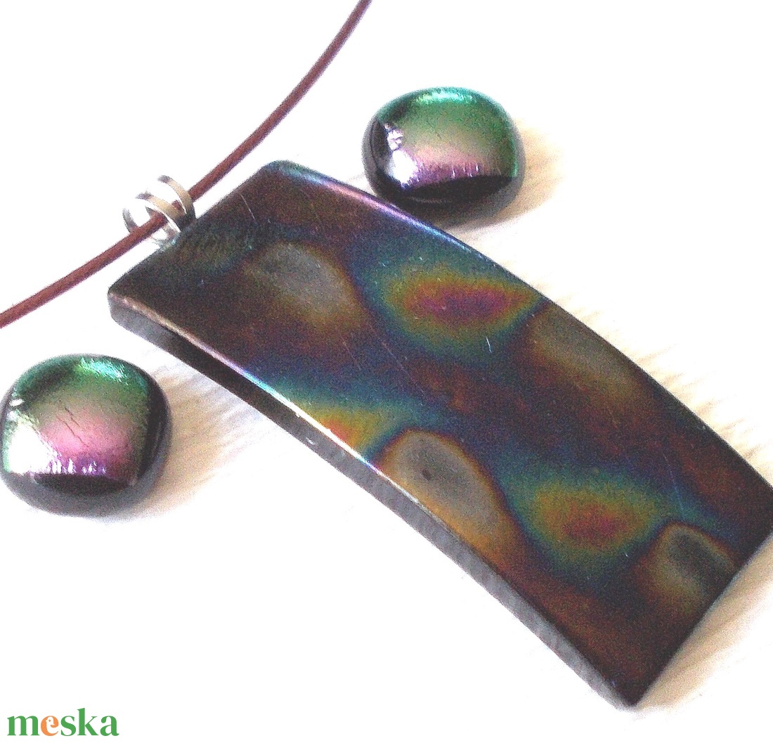 KÉSZLETKISÖPRÉS! Metál szivárvány dichroic ékszerszett, ajándék névnapra, születésnapra. - ékszer - ékszerszett - Meska.hu KÉSZLETKISÖPRÉS! Metál szivárvány dichroic ékszerszett, ajándék névnapra, születésnapra. - ékszer - ékszerszett - Meska.hu