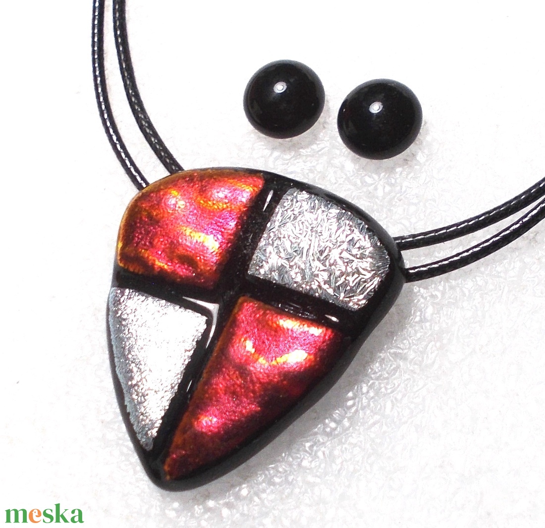 NEMESACÉL! Ezüst-vörös-fekete dichroic ékszerszett, ajándék Valentin napra, névnapra, születésnapra. - ékszer - ékszerszett - Meska.hu NEMESACÉL! Ezüst-vörös-fekete dichroic ékszerszett, ajándék Valentin napra, névnapra, születésnapra. - ékszer - ékszerszett - Meska.hu