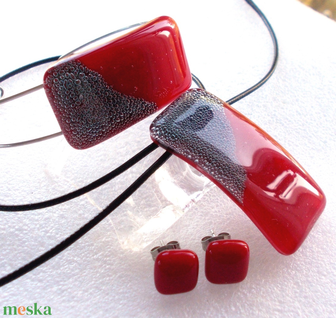 Elegáns meggypiros ékszerszett, ajándék nőnek, névnapra, születésnapra. - ékszer - ékszerszett - Meska.hu