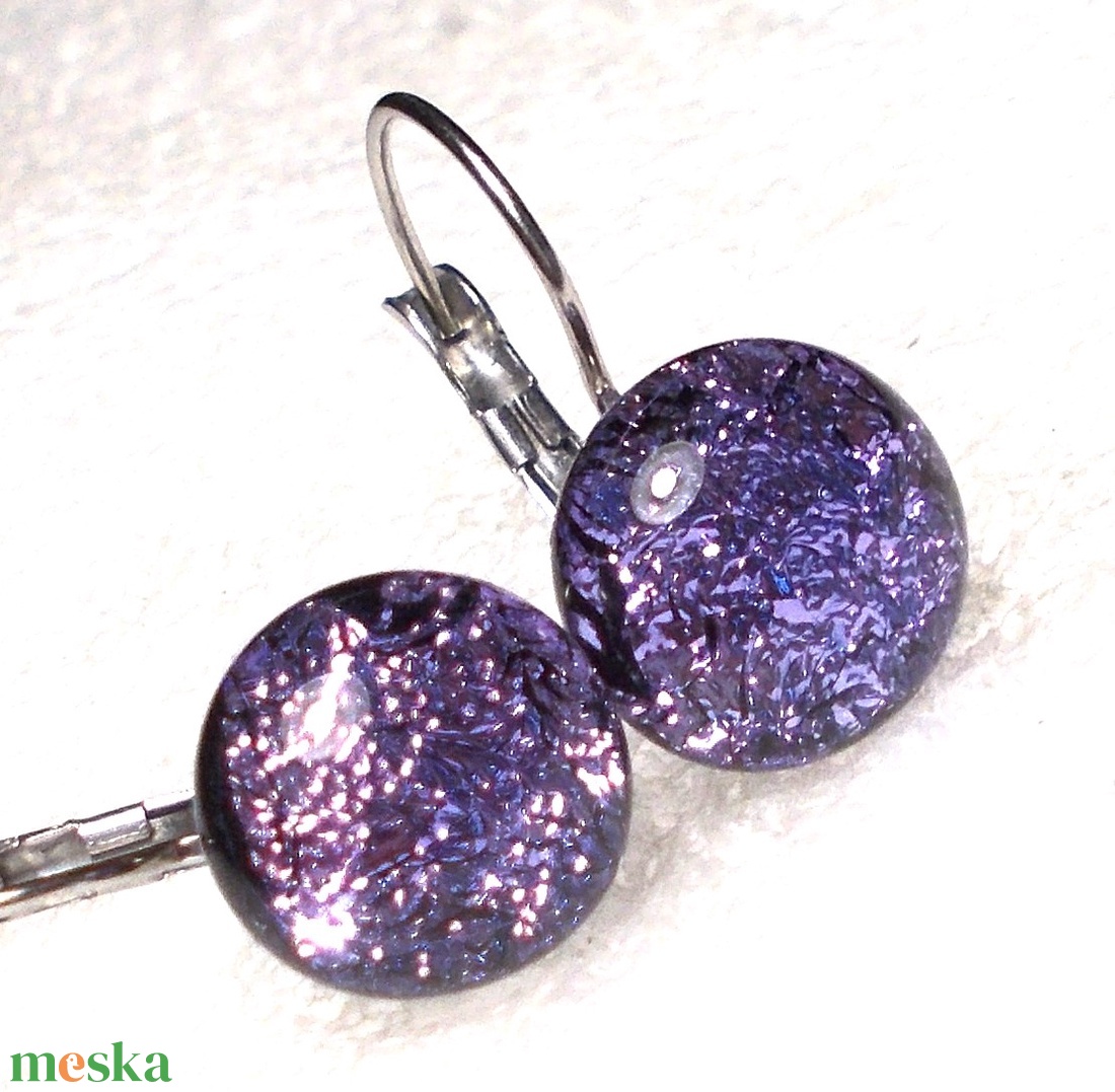 NEMESACÉL! Lila ragyogás dichroic kapcsos fülbevaló, ajándék nőknek névnapra, születésnapra. - ékszer - fülbevaló - lógó fülbevaló - Meska.hu NEMESACÉL! Lila ragyogás dichroic kapcsos fülbevaló, ajándék nőknek névnapra, születésnapra. - ékszer - fülbevaló - lógó fülbevaló - Meska.hu