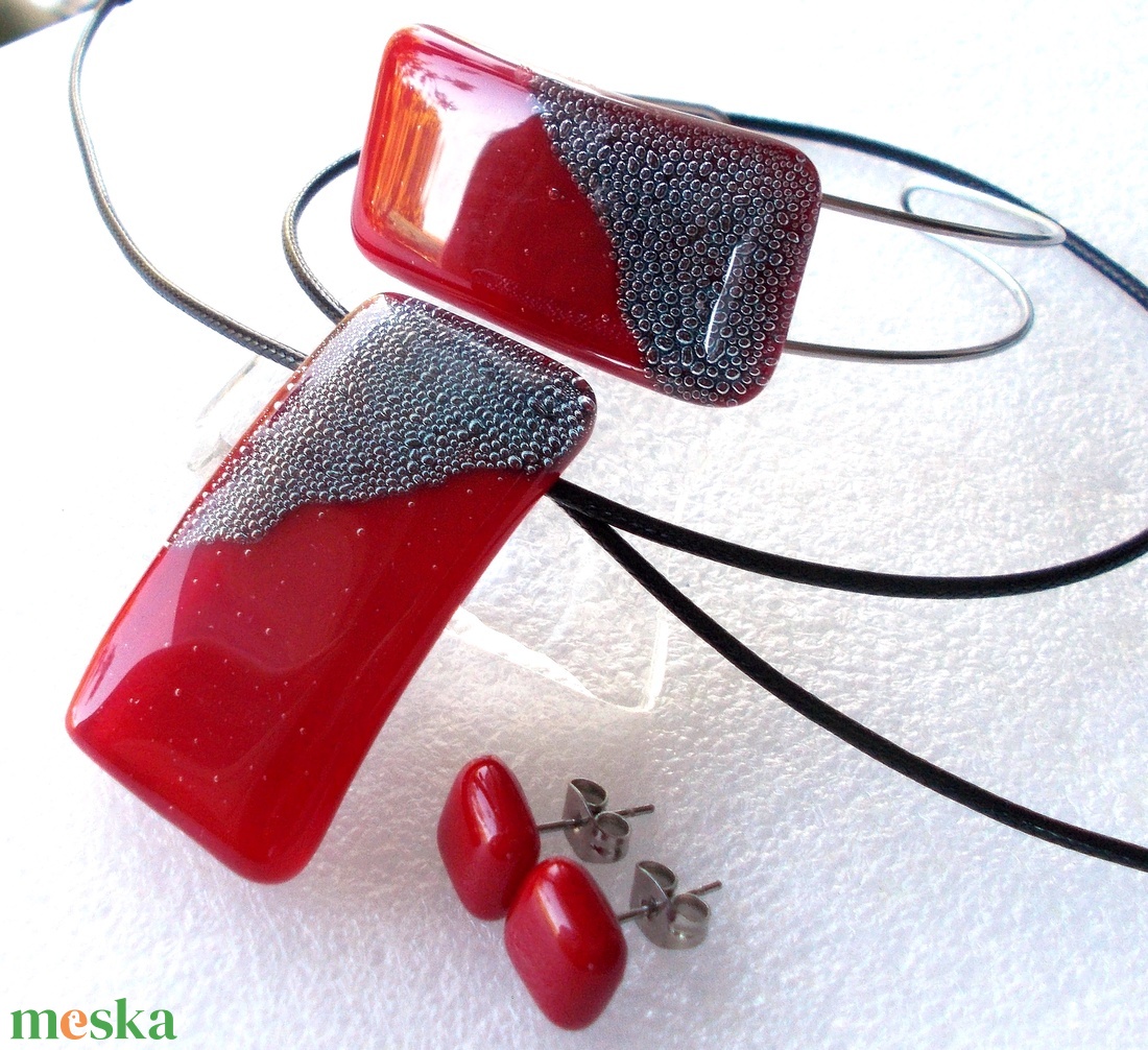 Elegáns meggypiros ékszerszett, ajándék nőnek, névnapra, születésnapra. - ékszer - ékszerszett - Meska.hu