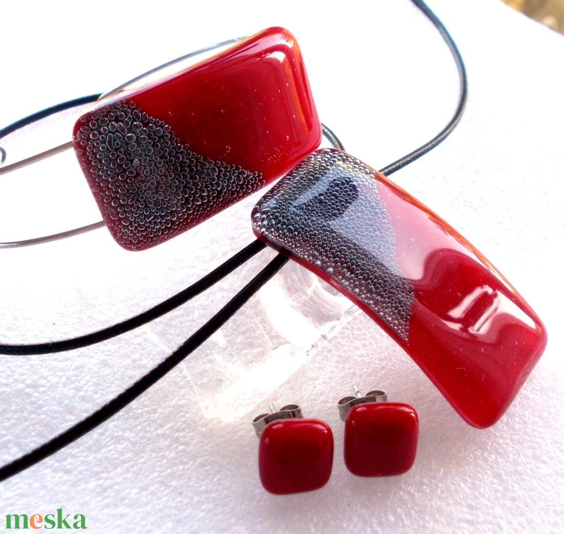 Elegáns meggypiros ékszerszett, ajándék nőnek, névnapra, születésnapra. - ékszer - ékszerszett - Meska.hu