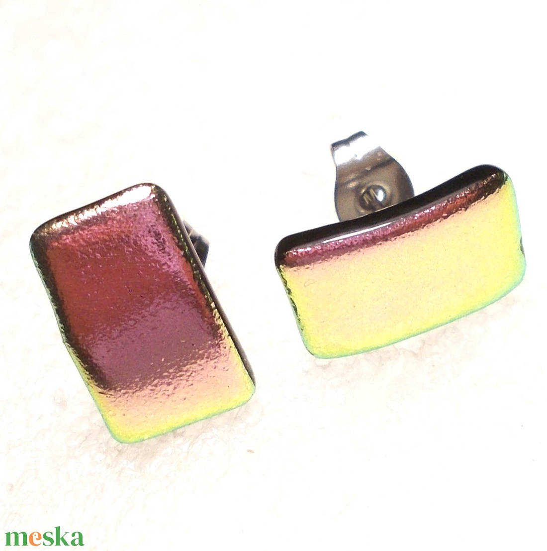 Orvosi fém! Arany-magnólia dichroic trendi stiftes fülbevaló, ajándék névnapra, születésnapra. - ékszer - fülbevaló - pötty fülbevaló - Meska.hu Orvosi fém! Arany-magnólia dichroic trendi stiftes fülbevaló, ajándék névnapra, születésnapra. - ékszer - fülbevaló - pötty fülbevaló - Meska.hu
