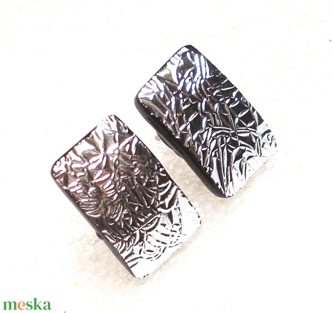 Orvosi fém! Gyürt-ezüst dichroic trendi stiftes fülbevaló, ajándék névnapra, születésnapra. - ékszer - fülbevaló - pötty fülbevaló - Meska.hu Orvosi fém! Gyürt-ezüst dichroic trendi stiftes fülbevaló, ajándék névnapra, születésnapra. - ékszer - fülbevaló - pötty fülbevaló - Meska.hu