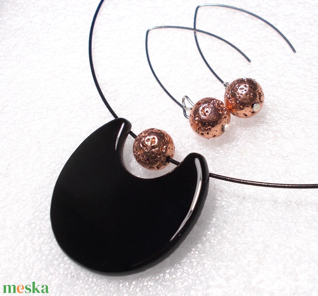 Fekete-rózsa-arany trendi  ékszerszett, ajándék Valentin napra, névnapra, születésnapra. - ékszer - ékszerszett - Meska.hu