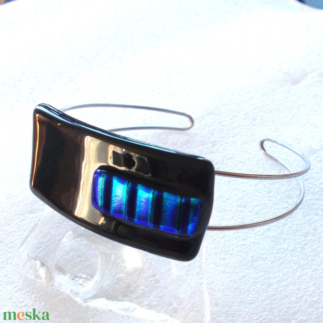 NEMESACÉL! Kék-fekete karkötő, ajándék óvónéniknek, tanító néniknek pedagógus napra. - ékszer - karkötő - karkötő medállal - Meska.hu