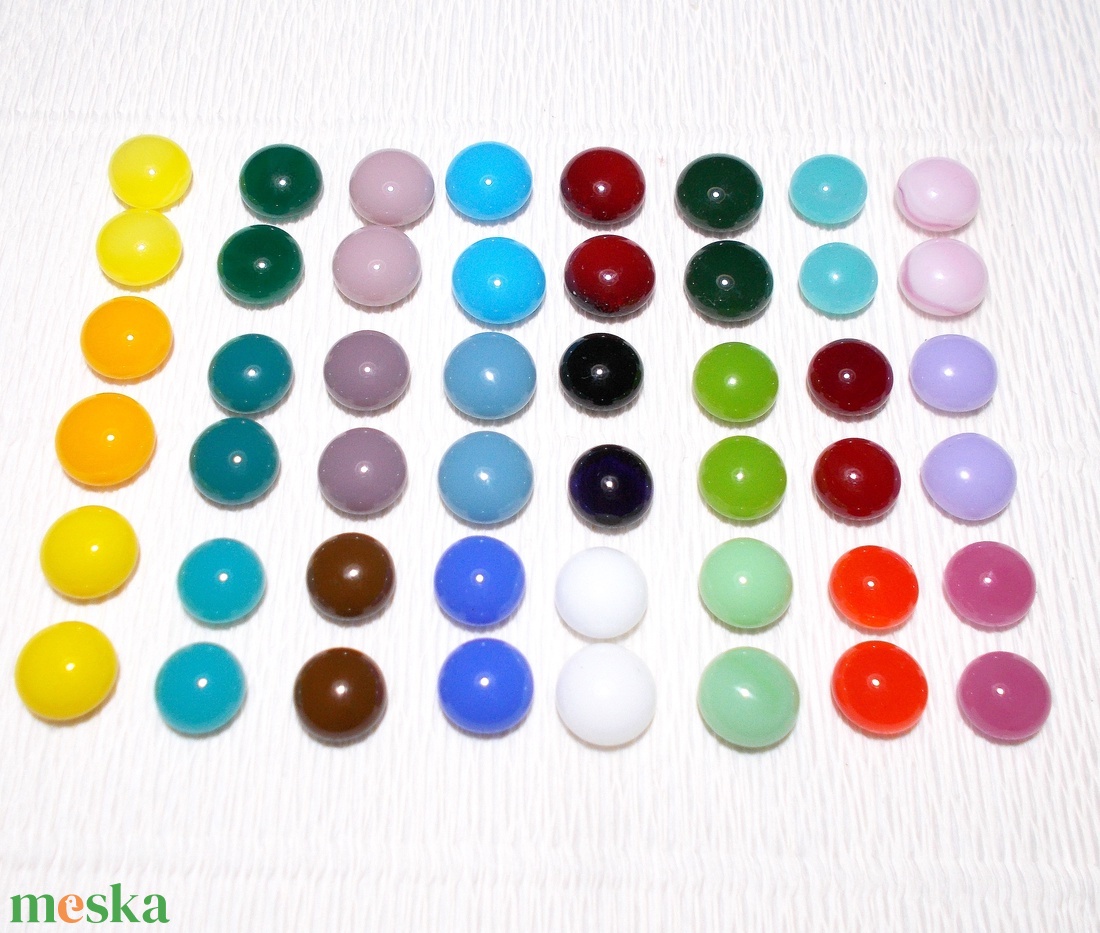 Nemesacél! Menta színű üveg fülbevaló, ajándék lányoknak, nőknek névnapra,születésnapra. - ékszer - fülbevaló - pötty fülbevaló - Meska.hu