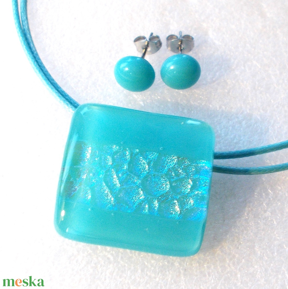 AKCIÓ! Türkizkék csillogás ékszerszett, nyaklánc és fülbevaló, ajándék  ballagásra, névnapra, születésnapra. - ékszer - ékszerszett - Meska.hu
