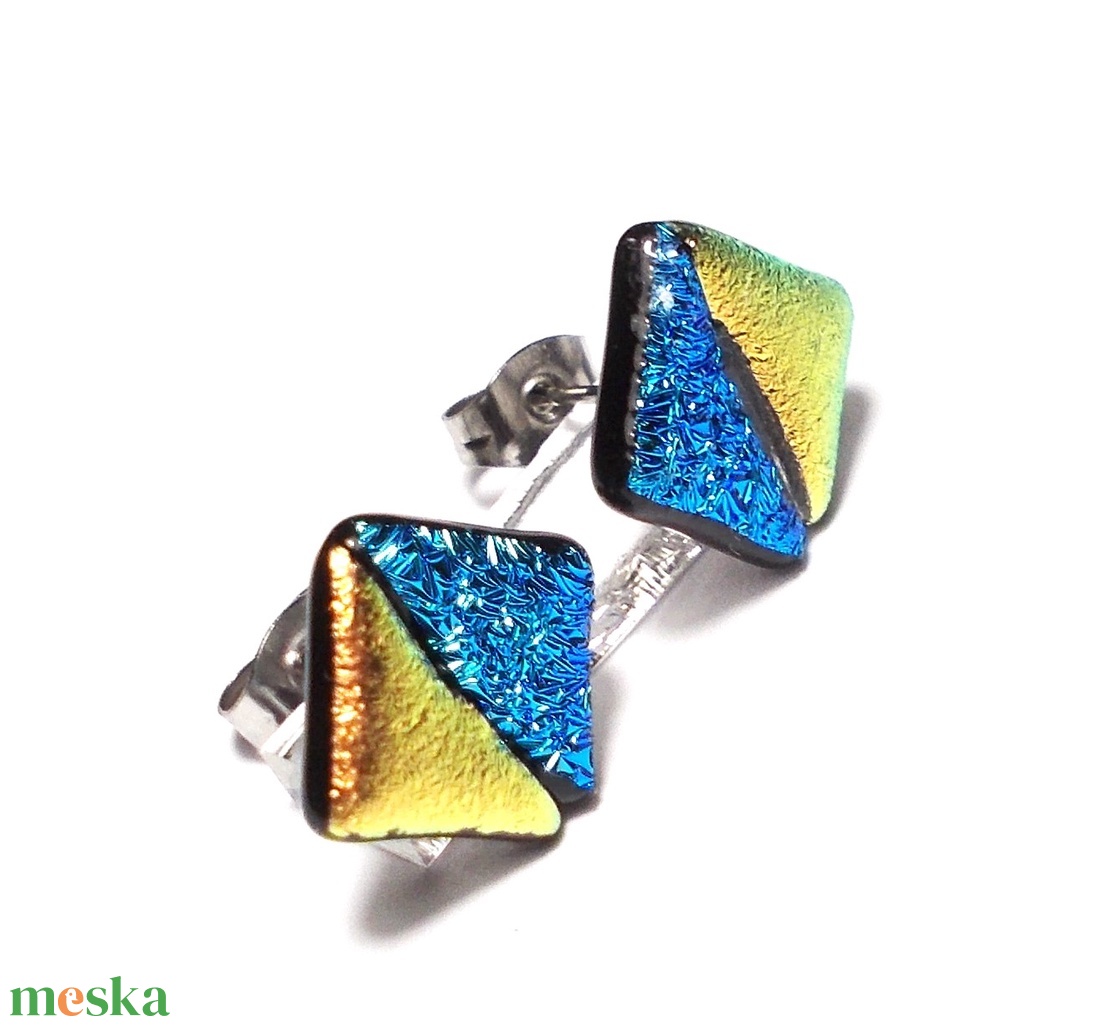 Orvosi fém!  Dichroic duó trendi fülbevaló, ajándék névnapra, születésnapra. - ékszer - fülbevaló - pötty fülbevaló - Meska.hu
