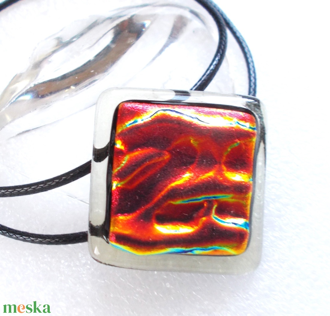 Lángolás dichroic nyaklánc. - ékszer - ékszerszett - Meska.hu Lángolás dichroic nyaklánc. - ékszer - ékszerszett - Meska.hu