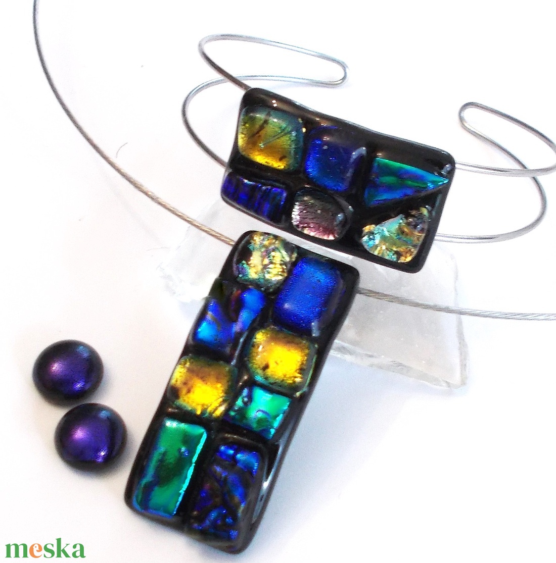 NEMESACÉL! Dichroic mozaik, ékszerszett, ajándék lányoknak szalagavatóra, ballagásra, születésnapra, névnapra. - ékszer - ékszerszett - Meska.hu NEMESACÉL! Dichroic mozaik, ékszerszett, ajándék lányoknak szalagavatóra, ballagásra, születésnapra, névnapra. - ékszer - ékszerszett - Meska.hu