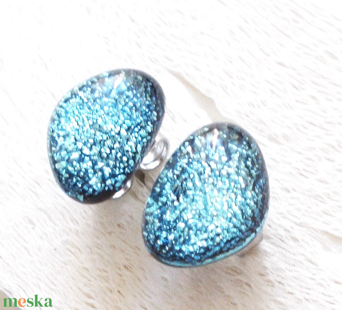 Orvosi fém! Ezüsték dichroic lencsi-kavics stiftes fülbevaló , ajándék névnapra, születésnapra. - ékszer - fülbevaló - pötty fülbevaló - Meska.hu Orvosi fém! Ezüsték dichroic lencsi-kavics stiftes fülbevaló , ajándék névnapra, születésnapra. - ékszer - fülbevaló - pötty fülbevaló - Meska.hu