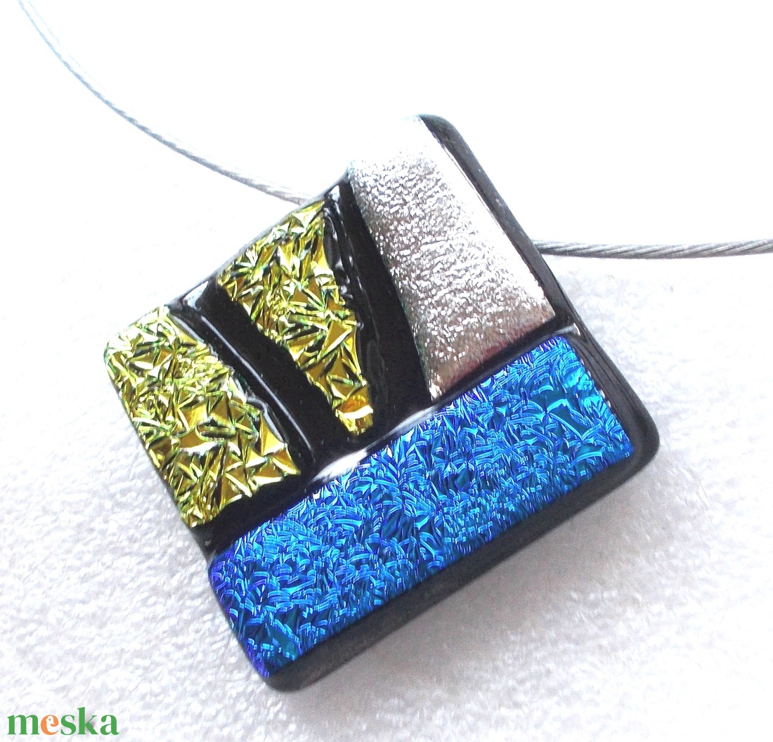 NEMESACÉL! Dichroic mozaik ékszrszett, ajándék pedagógus napra, születésnapra, névnapra. - ékszer - ékszerszett - Meska.hu NEMESACÉL! Dichroic mozaik ékszrszett, ajándék pedagógus napra, születésnapra, névnapra. - ékszer - ékszerszett - Meska.hu