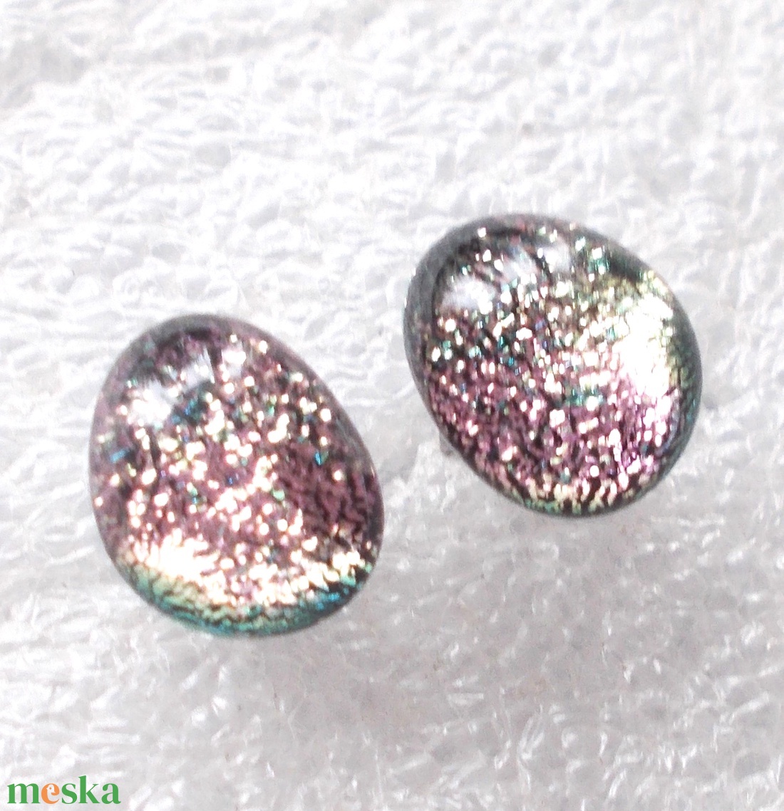Orvosi fém! Magnólia dichroic kavics stiftes fülbevaló  , ajándék  névnapra, születésnapra. - ékszer - fülbevaló - pötty fülbevaló - Meska.hu