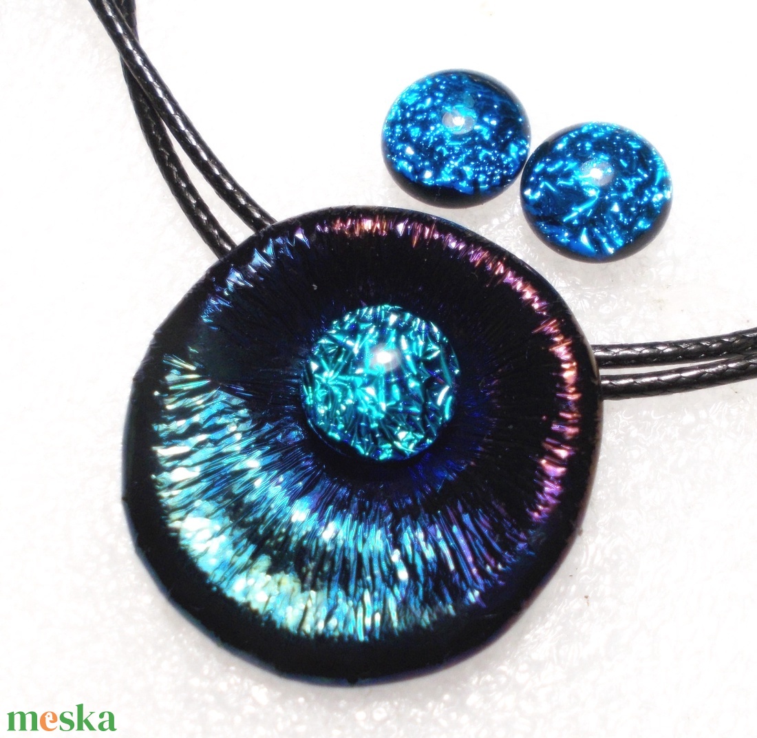 OVÁLIS! Gyöngykagyló dichroic ékszerszett , ajándék névnapra, születésnapra. - ékszer - ékszerszett - Meska.hu