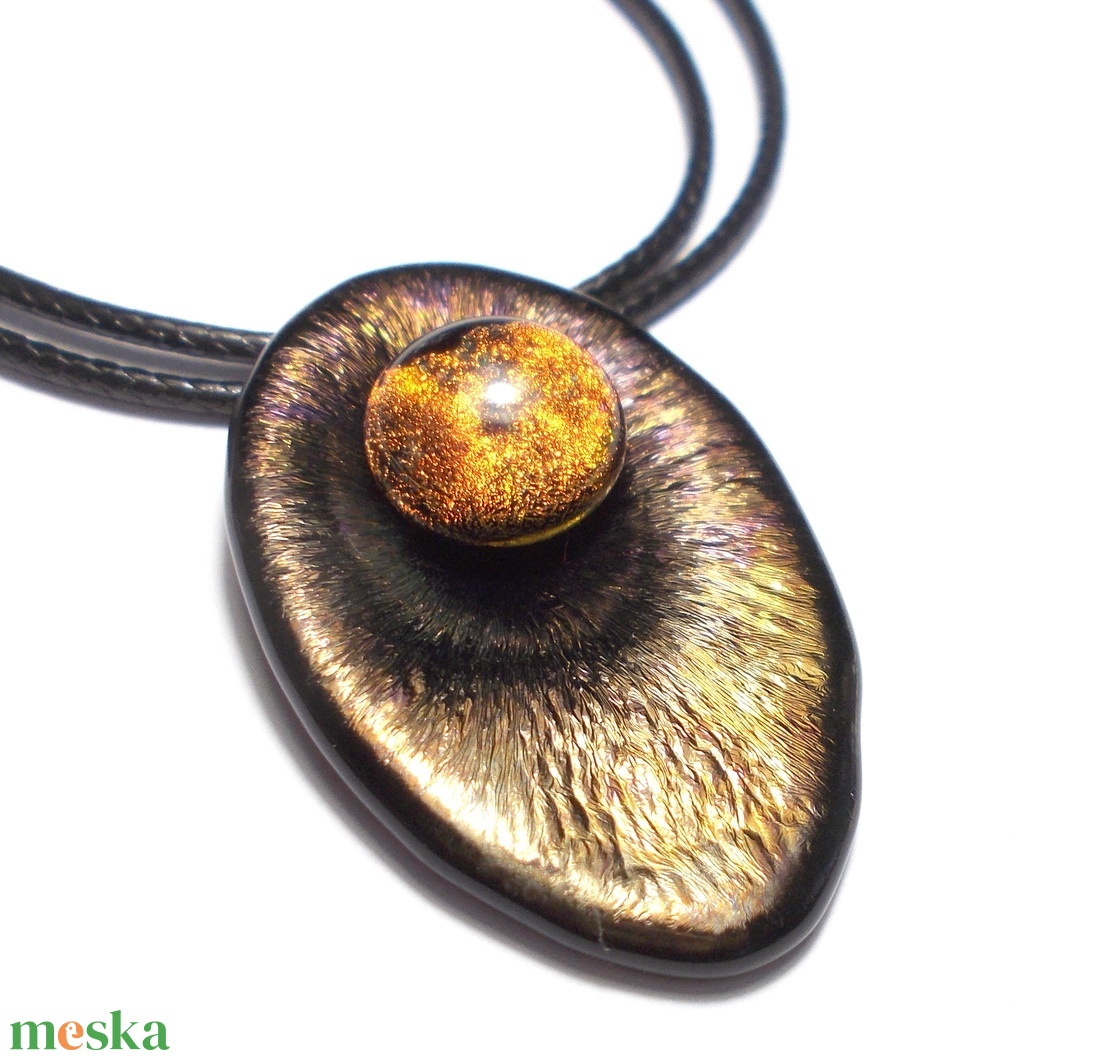 OVÁLIS! Gyöngykagyló dichroic ékszerszett , ajándék névnapra, születésnapra. - ékszer - ékszerszett - Meska.hu OVÁLIS! Gyöngykagyló dichroic ékszerszett , ajándék névnapra, születésnapra. - ékszer - ékszerszett - Meska.hu